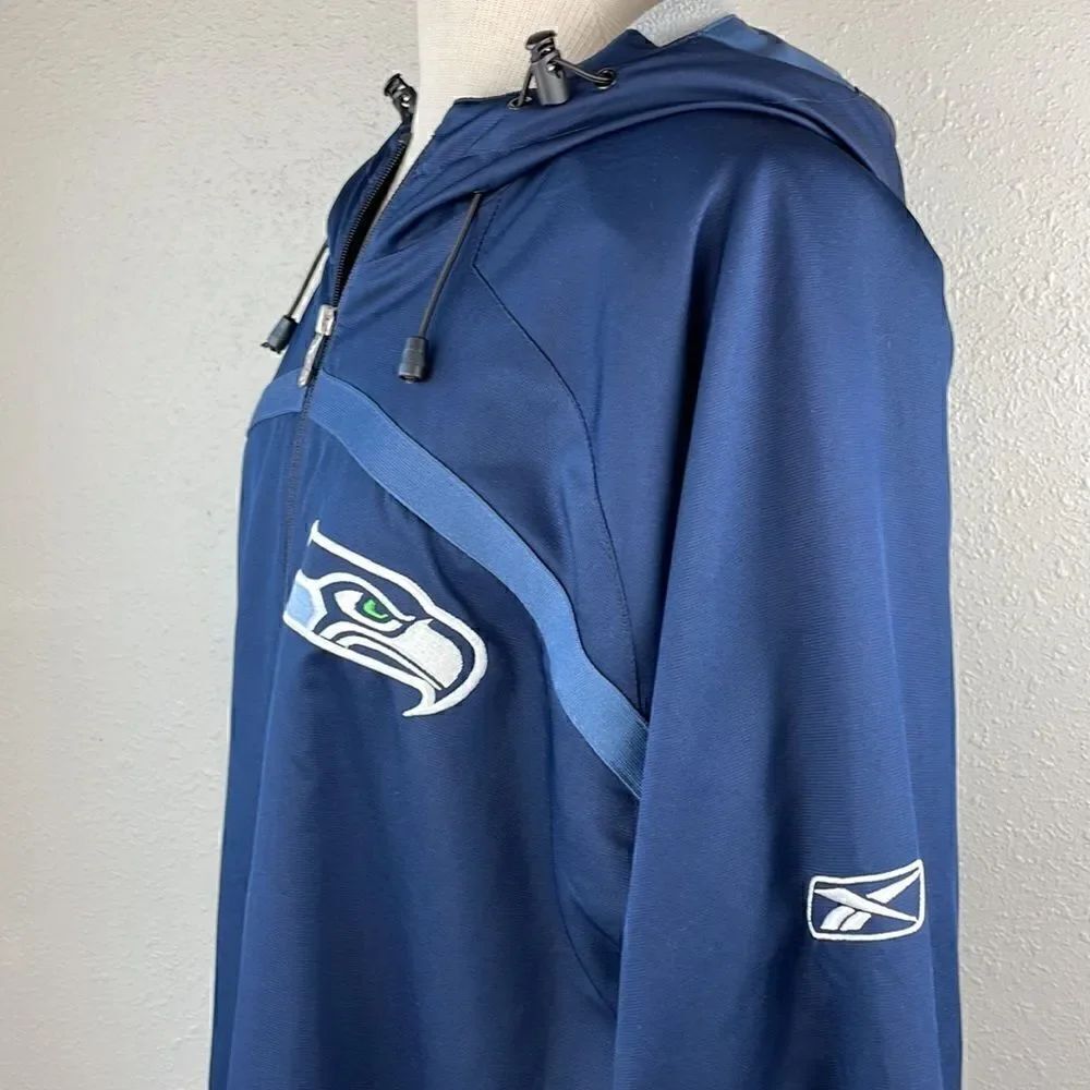 NFL Seattle Seahawks Full Zip Jacket Size L EUC - Picture 4 of 9
